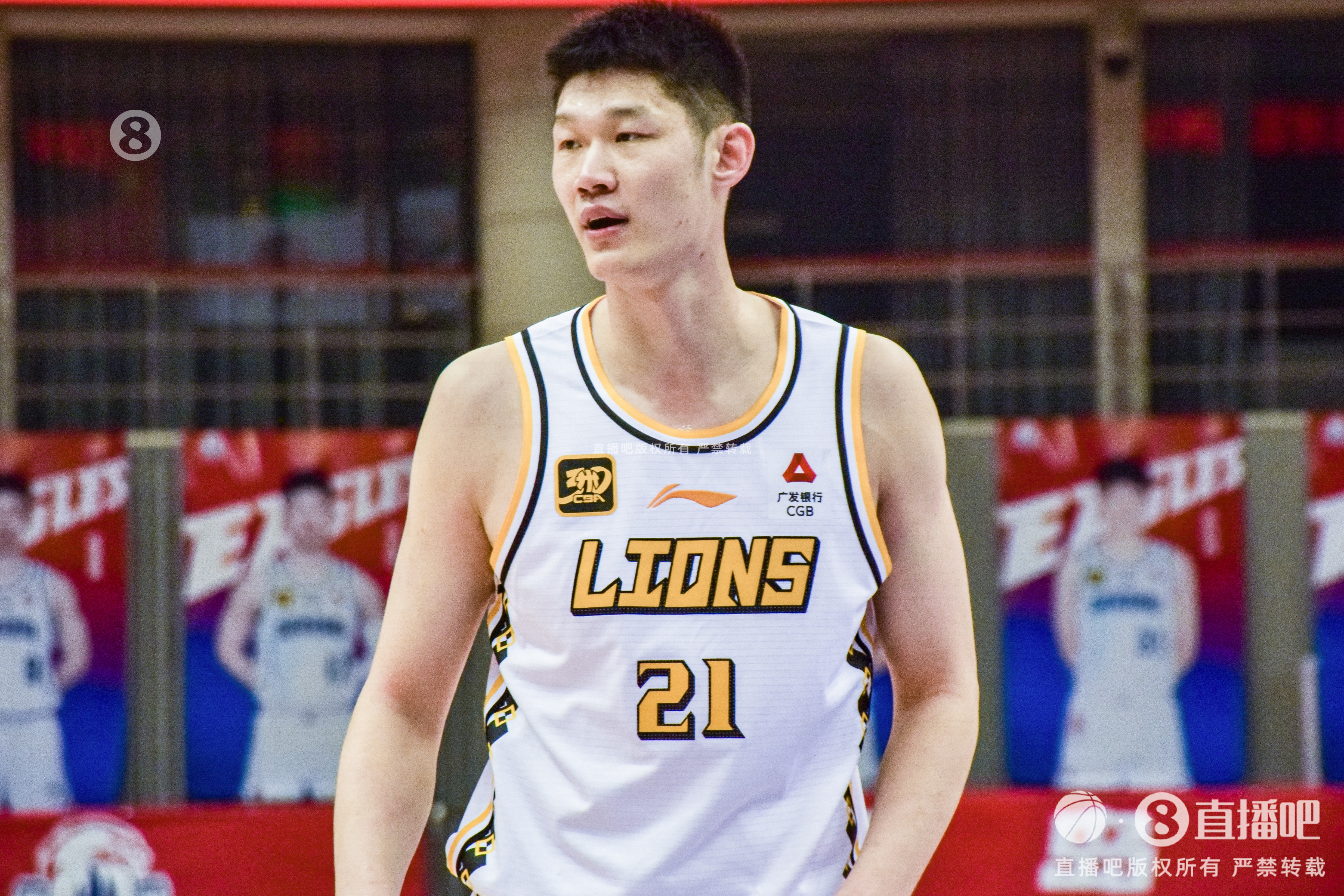  15僅中4！孔德昕：孫銘徽傷缺 胡金秋打出了生涯最低效一戰(zhàn)